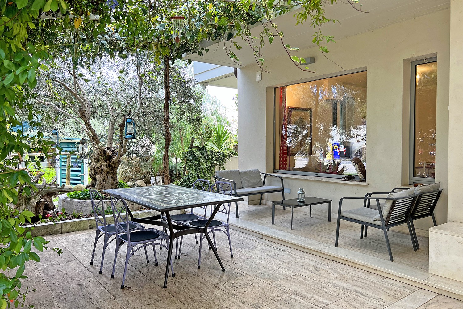 Moderne Ferienvilla mit 3 Apartments in Strandnähe