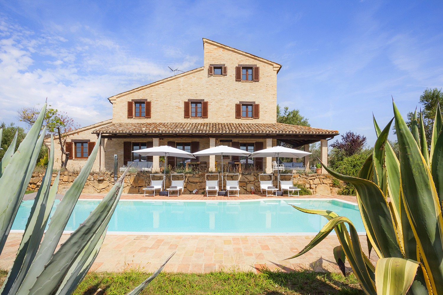 Spacious luxury holiday villa with heated pool