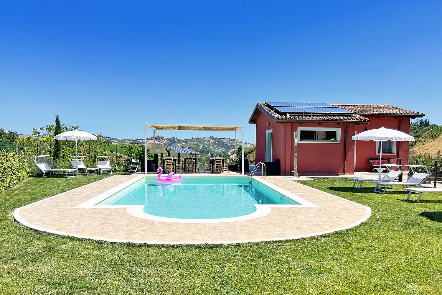 Agriturismo met eigen restaurant en modern ingerichte appartementen